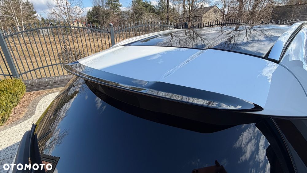 Mercedes-Benz GLA - 10