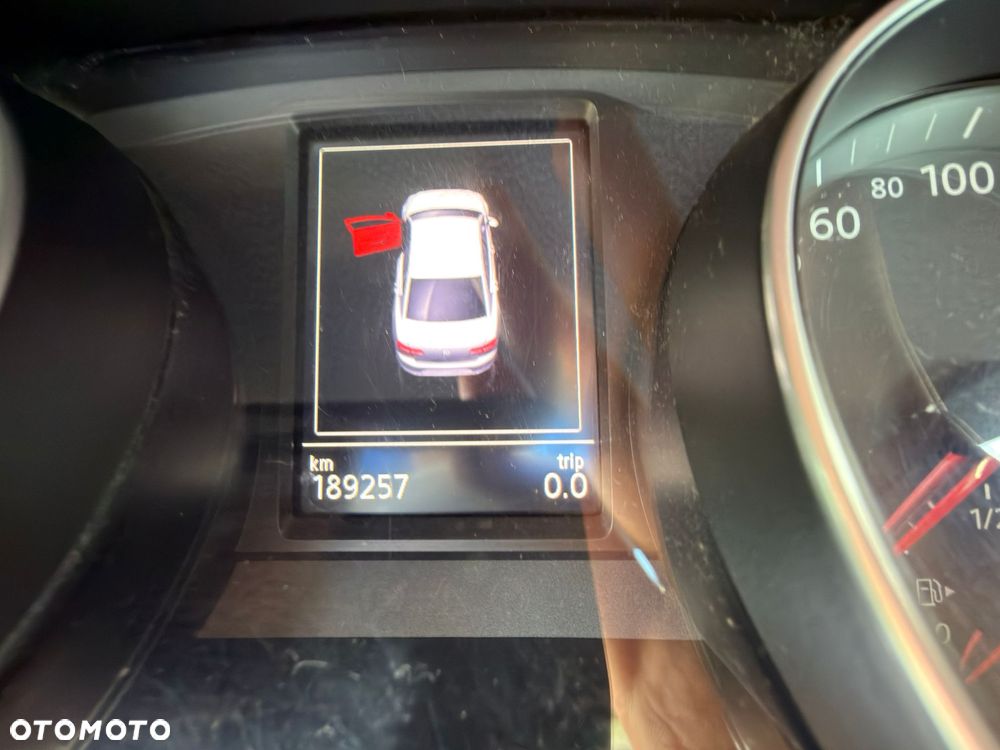 Volkswagen Passat 1.8 TSI BMT Comfortline - 23