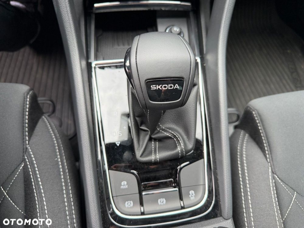 Skoda Karoq 1.5 TSI ACT Sportline DSG - 27