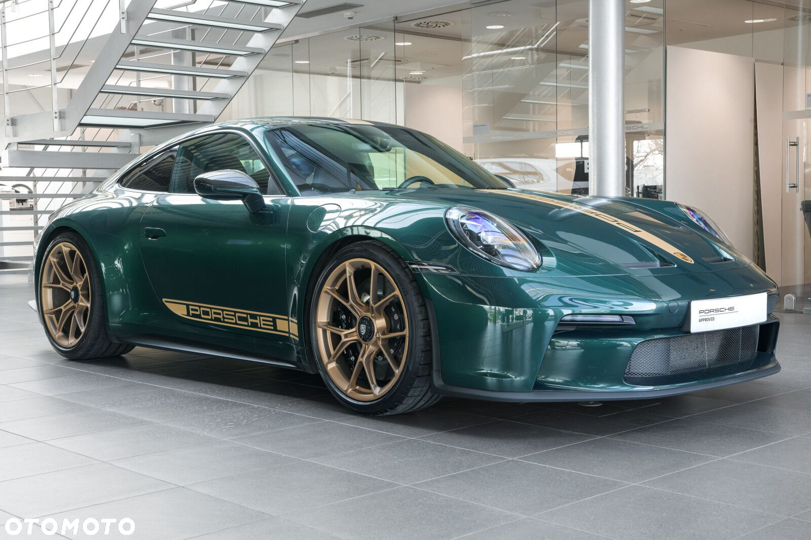 Porsche 911 GT3 Touring PDK - 2