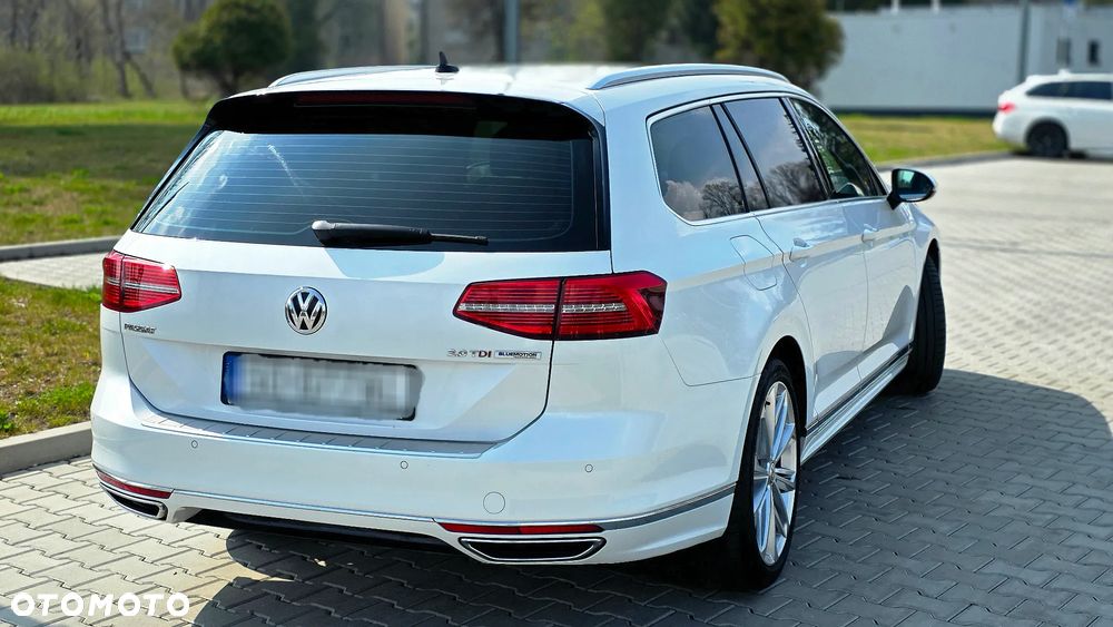 Volkswagen Passat - 10