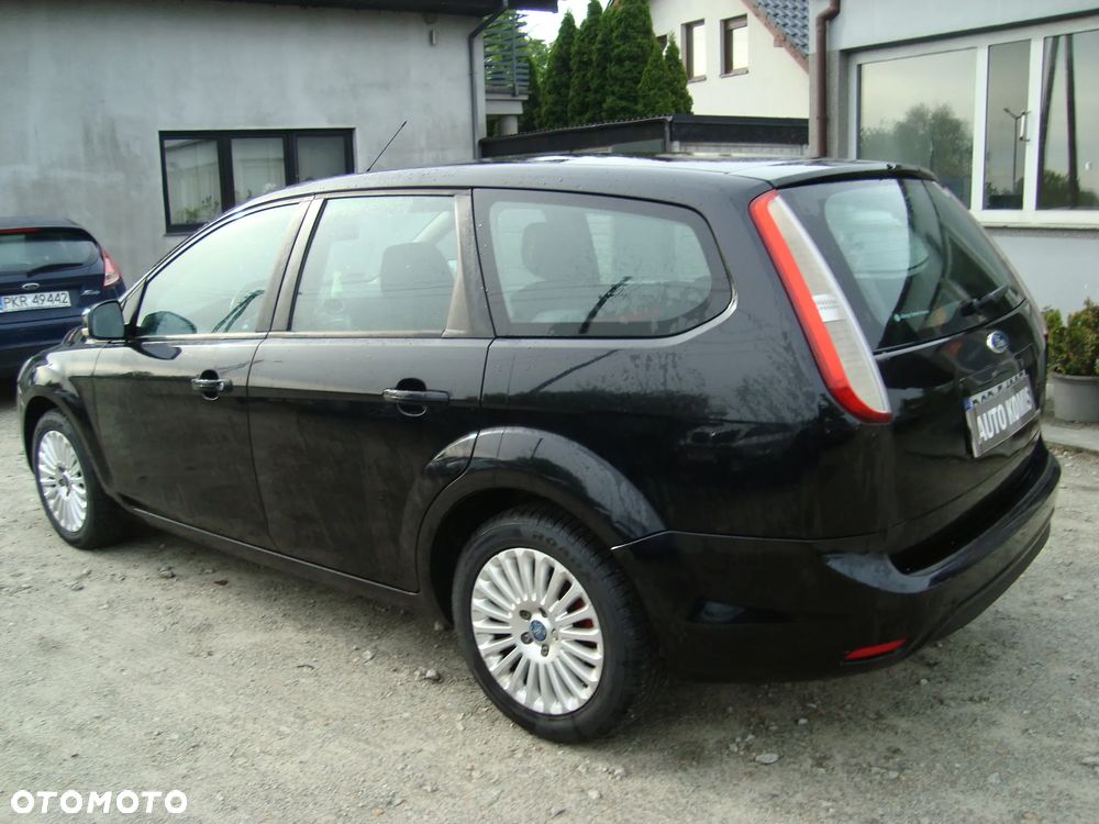 Ford Focus - 8