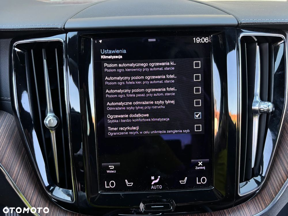 Volvo XC 60 B4 D Inscription - 28