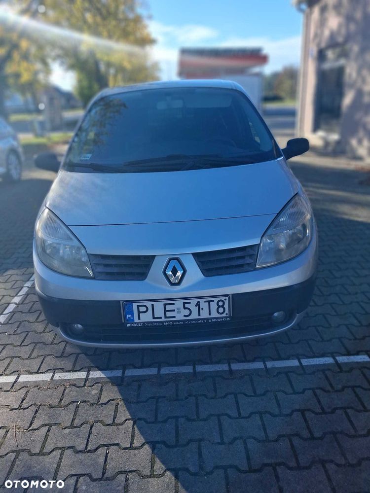 Renault Scenic - 1