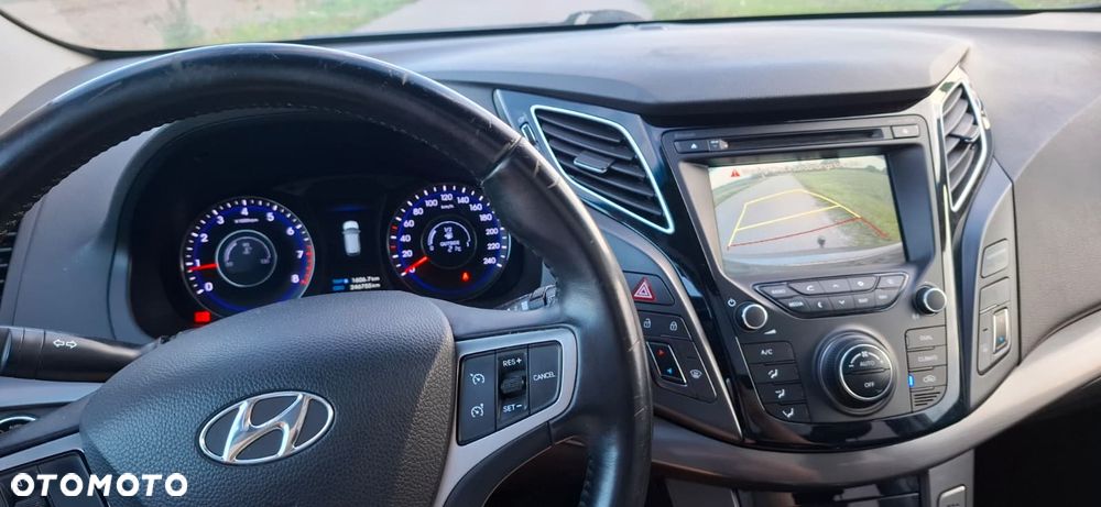 Hyundai i40 2.0 Premium - 13