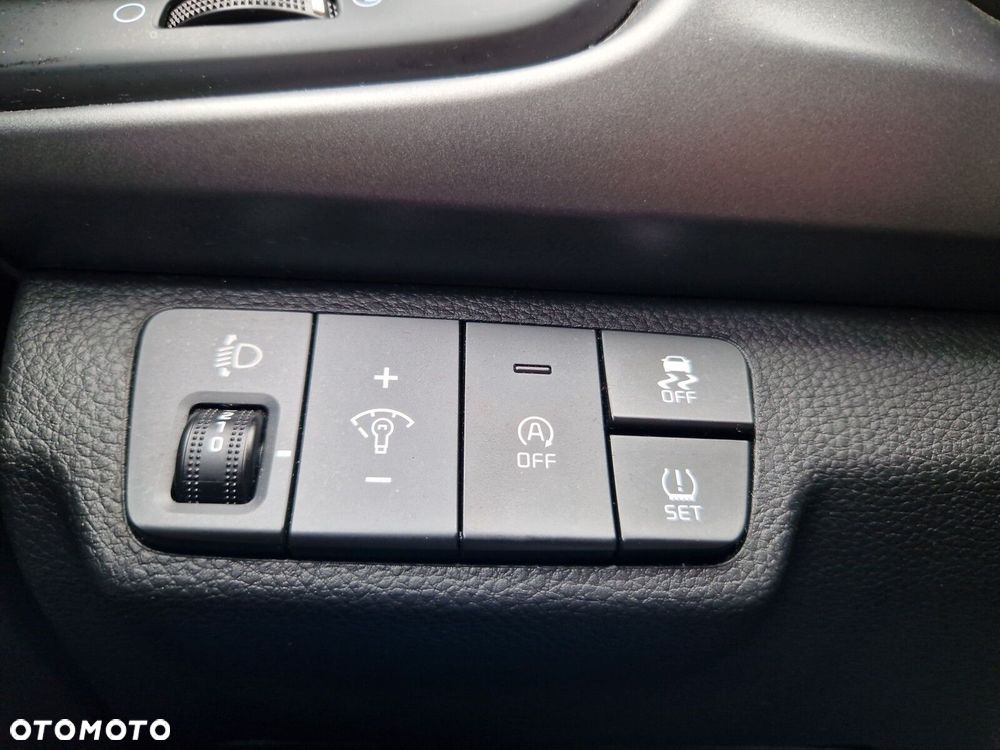 Kia Rio - 24