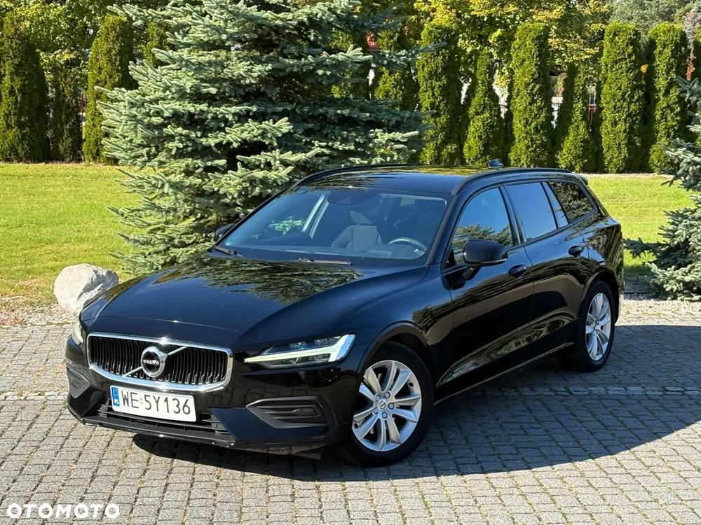 Volvo V60 2022 photo 2