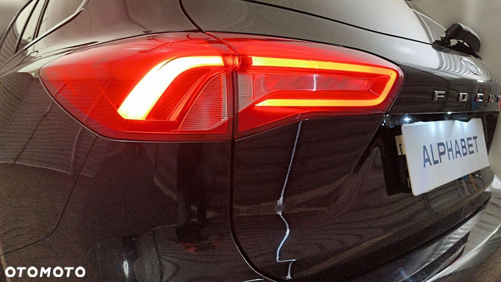 Ford Focus 1.5 EcoBoost Titanium - 34