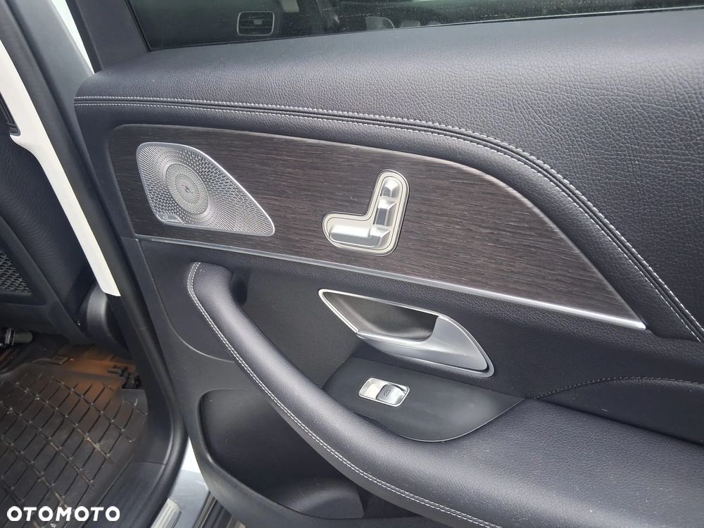 Mercedes-Benz GLS - 7