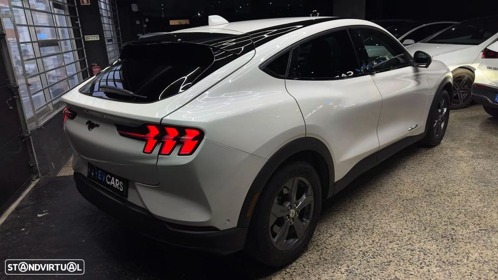 Ford Mustang Mach-E 98.7 kWh Premium - 31