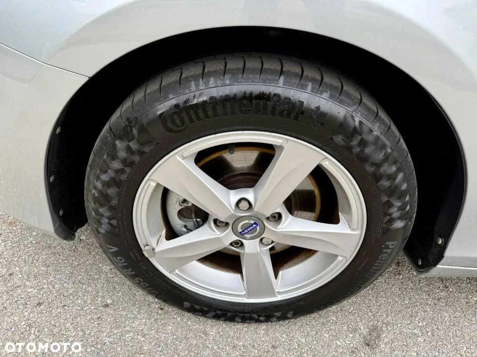 Volvo V40 T3 Momentum - 15