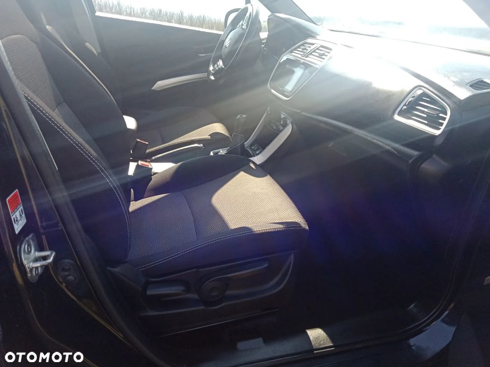 Suzuki SX4 1.6 VVT 4x2 Comfort - 11