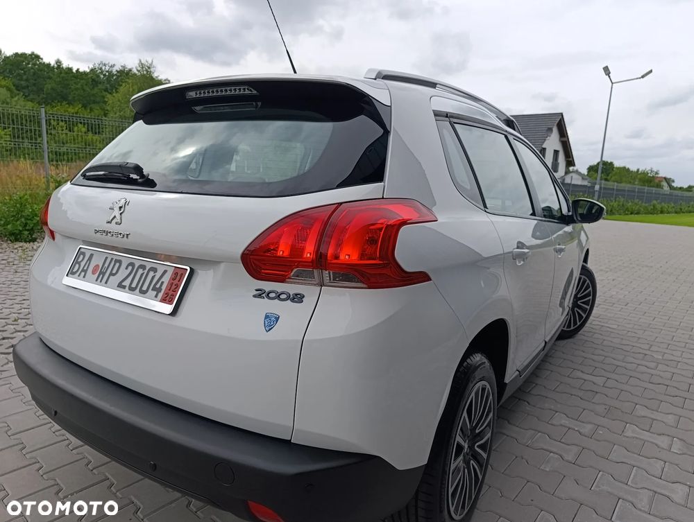 Peugeot 2008 - 4