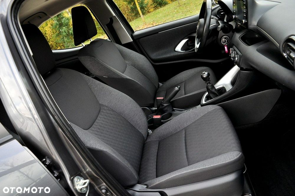 Toyota Yaris - 8