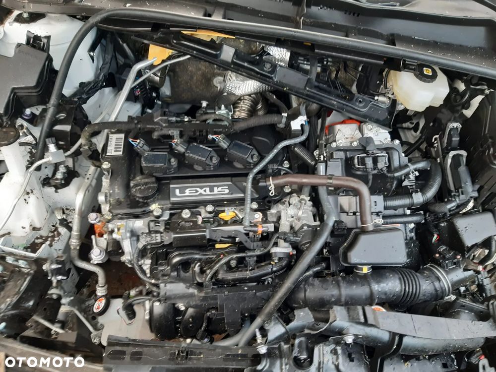 Lexus LBX 1.5 Hybrid - 10