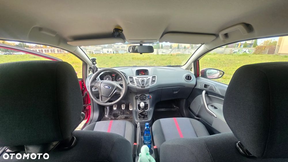 Ford Fiesta - 8