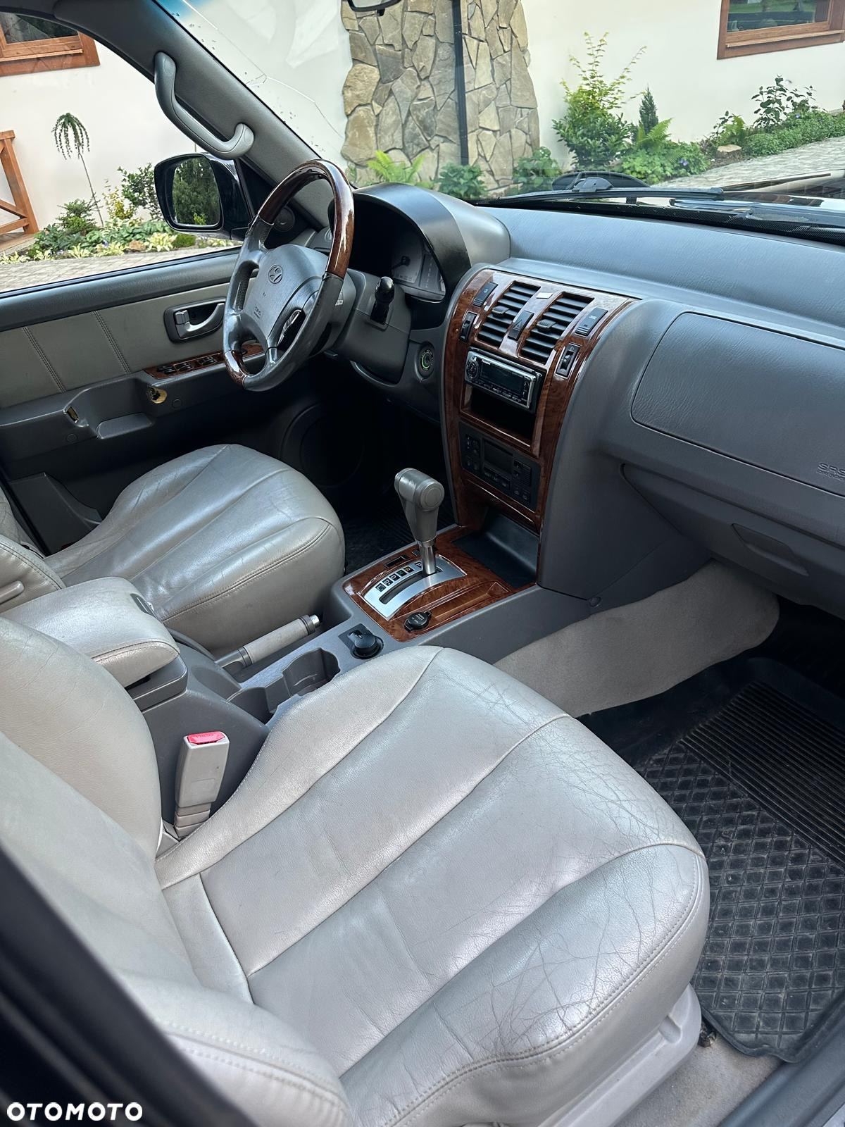 Hyundai Terracan - 9