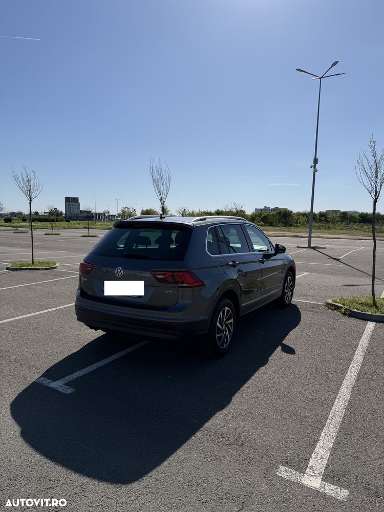 Volkswagen Tiguan 2.0 TDI DPF DSG Comfortline - 2