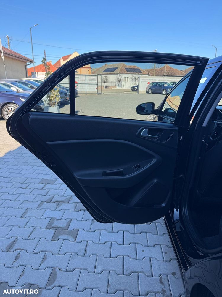 Hyundai i20 1.2 Comfort - 17