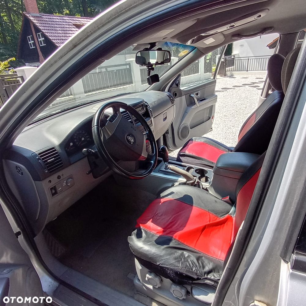 Kia Sorento - 10