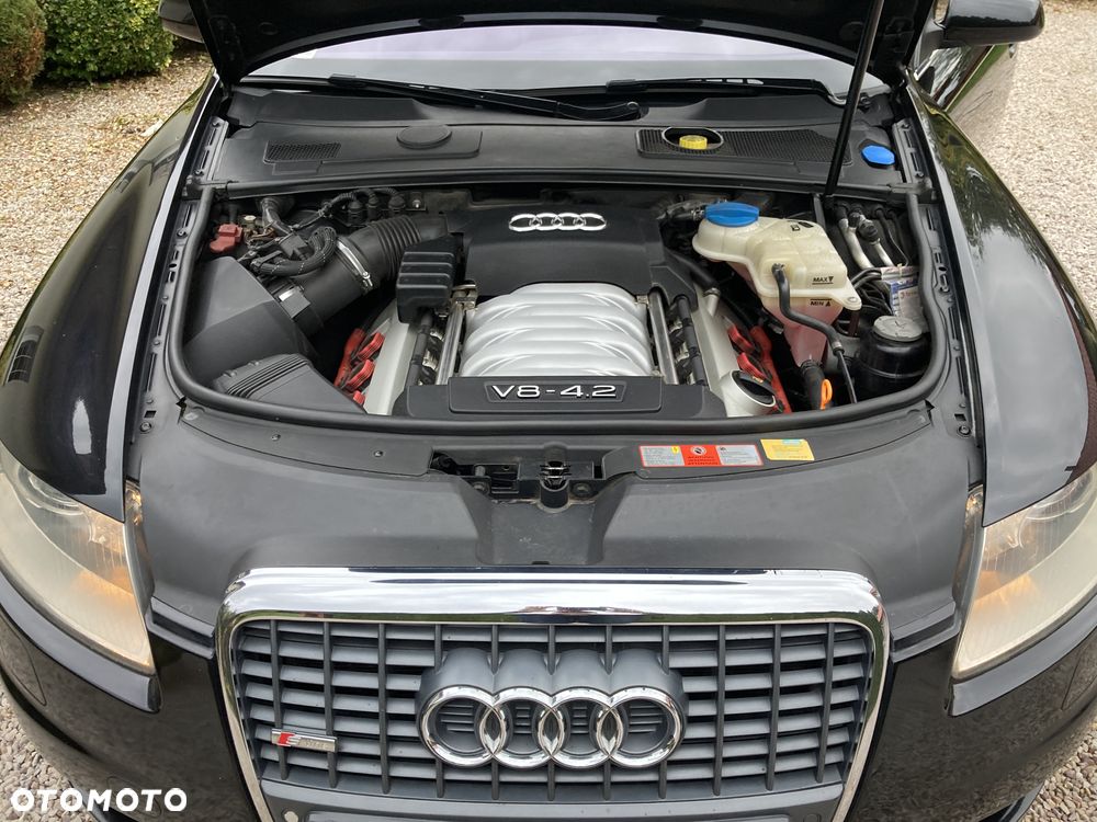 Audi A6 Avant 4.2 Quattro Tiptronic - 25