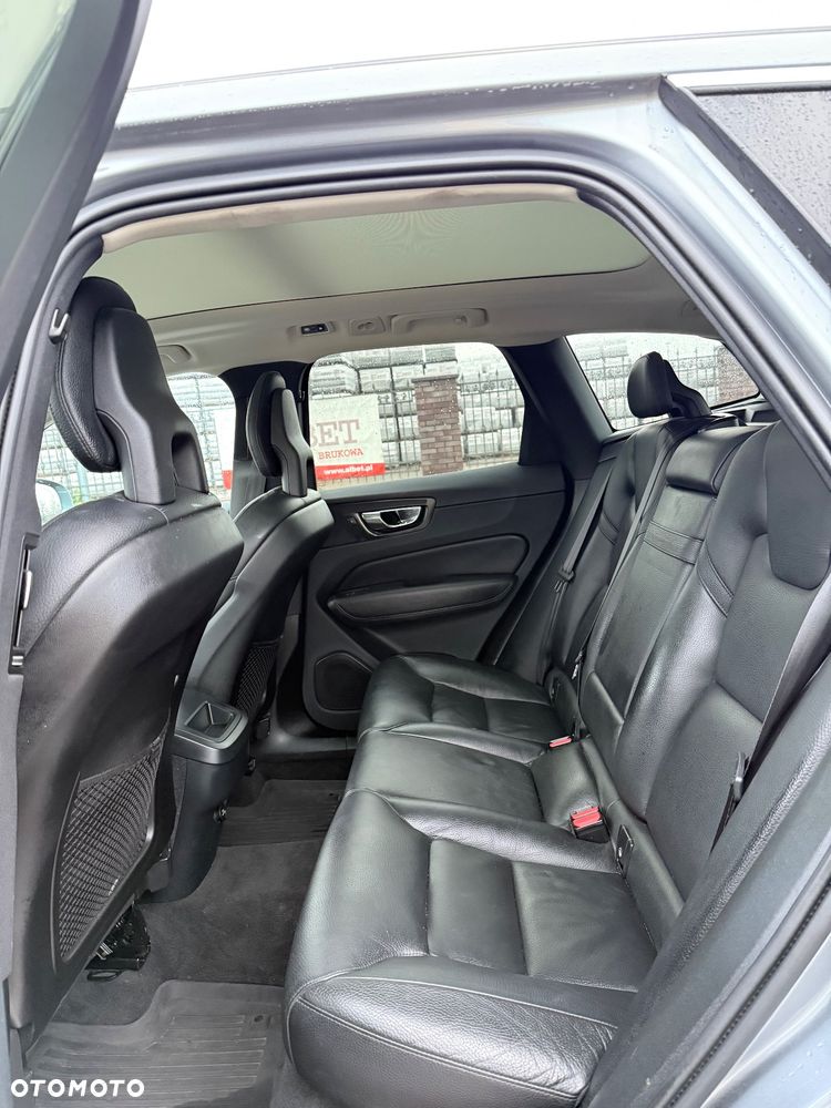 Volvo XC 60 T5 Geartronic Momentum Pro - 15