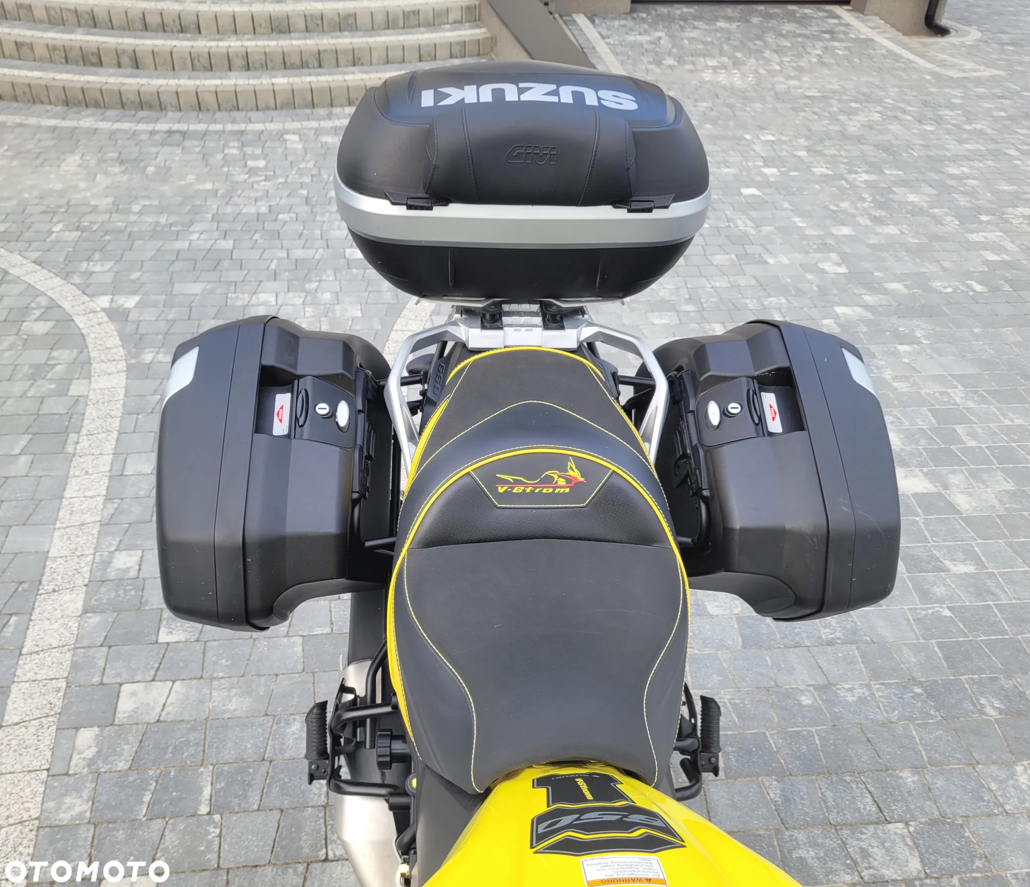Suzuki V-STROM - 18