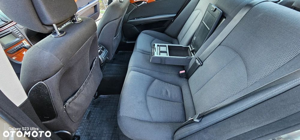 Mercedes-Benz Klasa E - 19