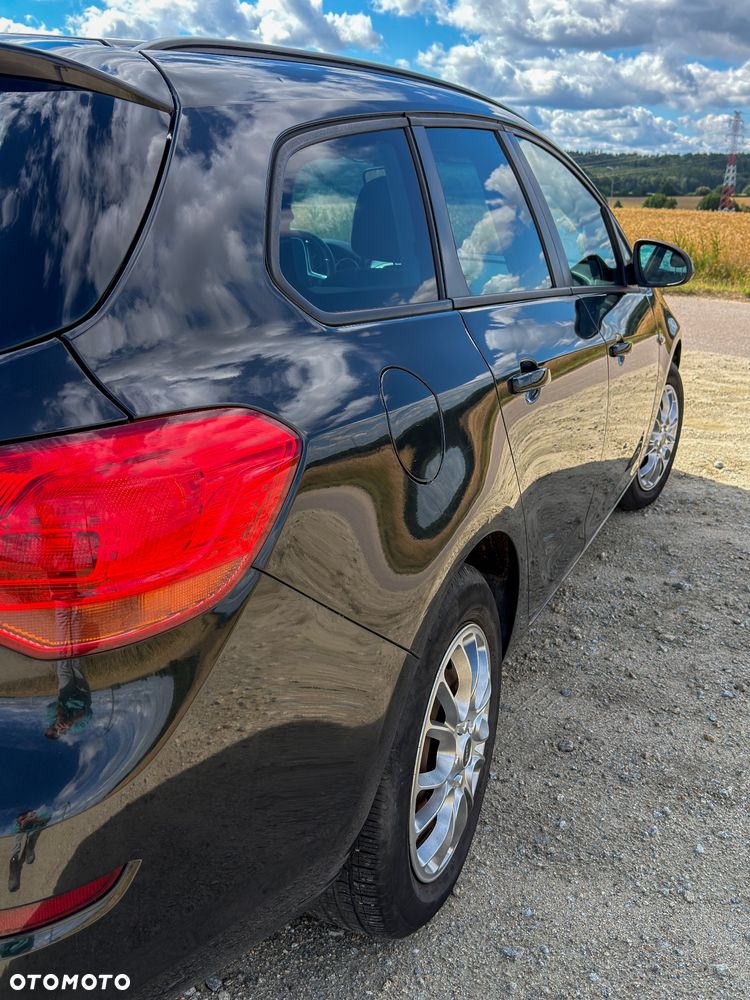 Opel Astra 1.4 Essentia - 12