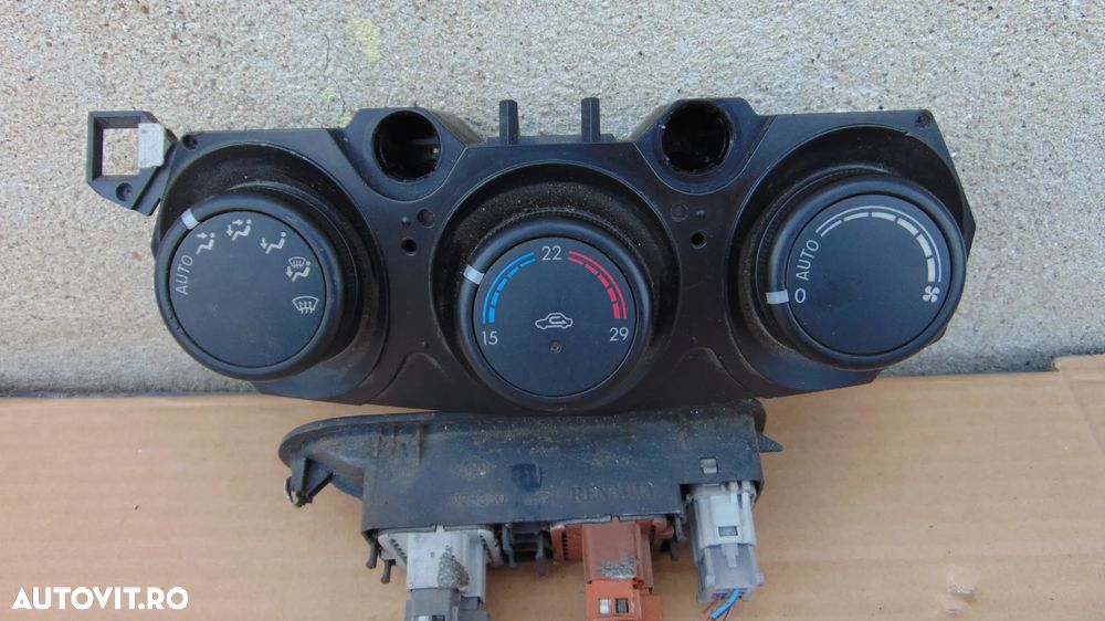 Panou comanda AC clima Mazda 2 an 2007-2014 cod DF7961190D - 2