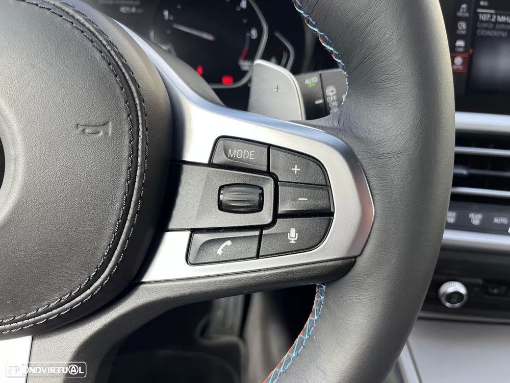 BMW 320 d Pack M Auto - 19