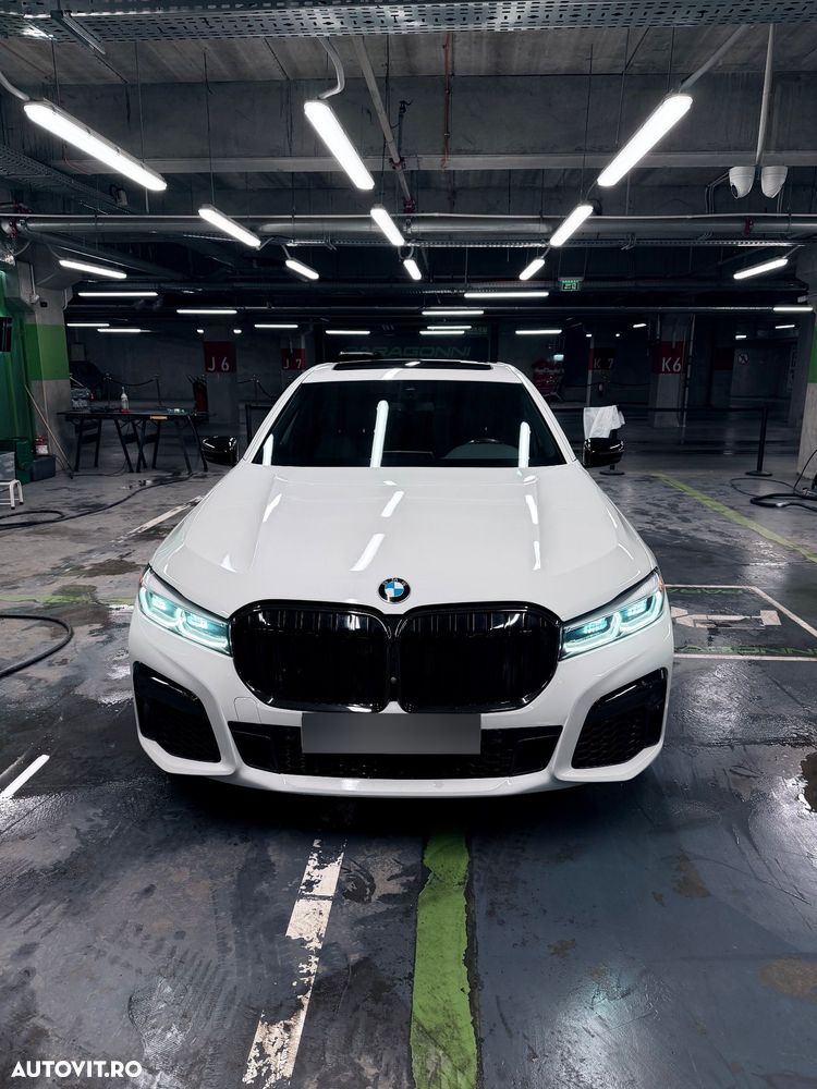 BMW Seria 7 740Li - 1