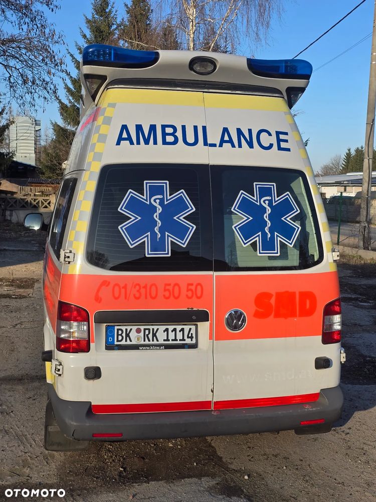 Volkswagen Transporter 2.0 TDi Karetka Ambulans Ferno - 13