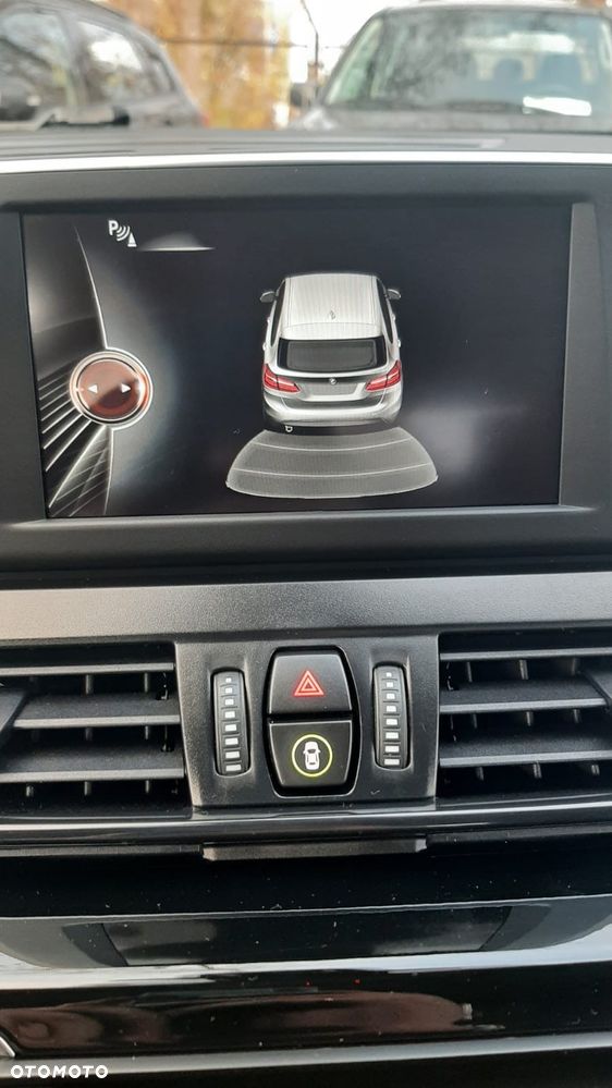 BMW Seria 2 218d - 27