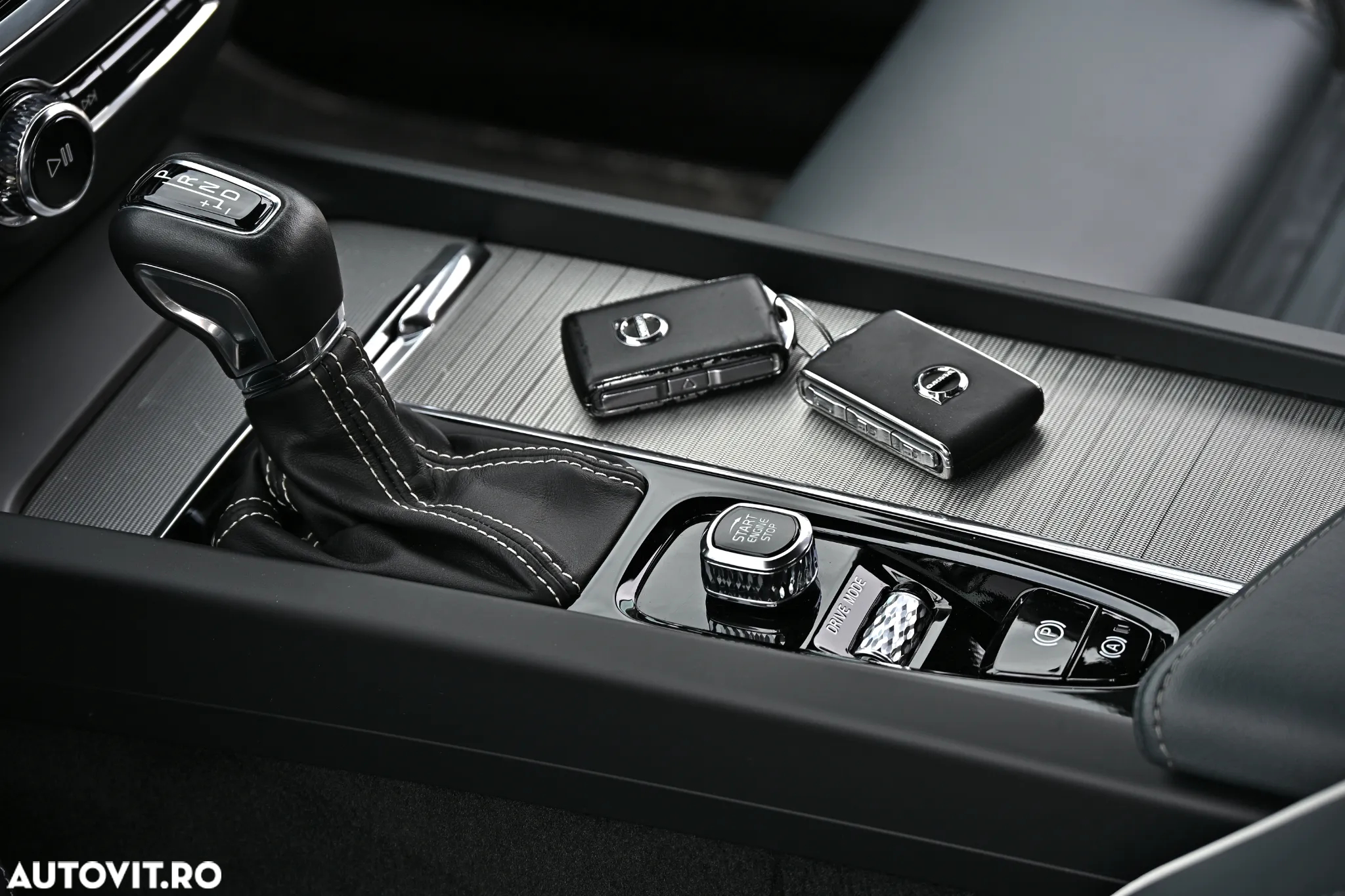 Volvo S60 T4 Geartronic RDesign - 33