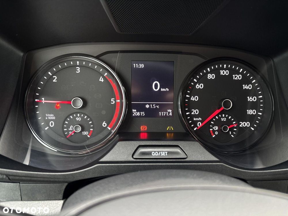 Volkswagen Crafter Furgon 4490 - 17