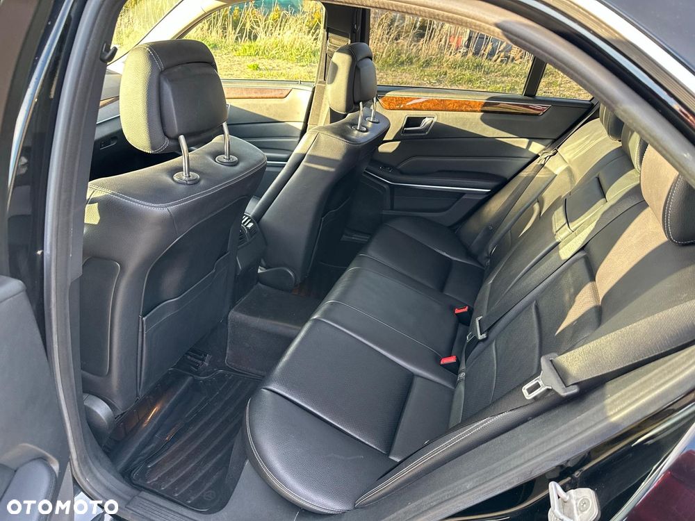 Mercedes-Benz Klasa E 200 NGT BlueEFFICIENCY - 12