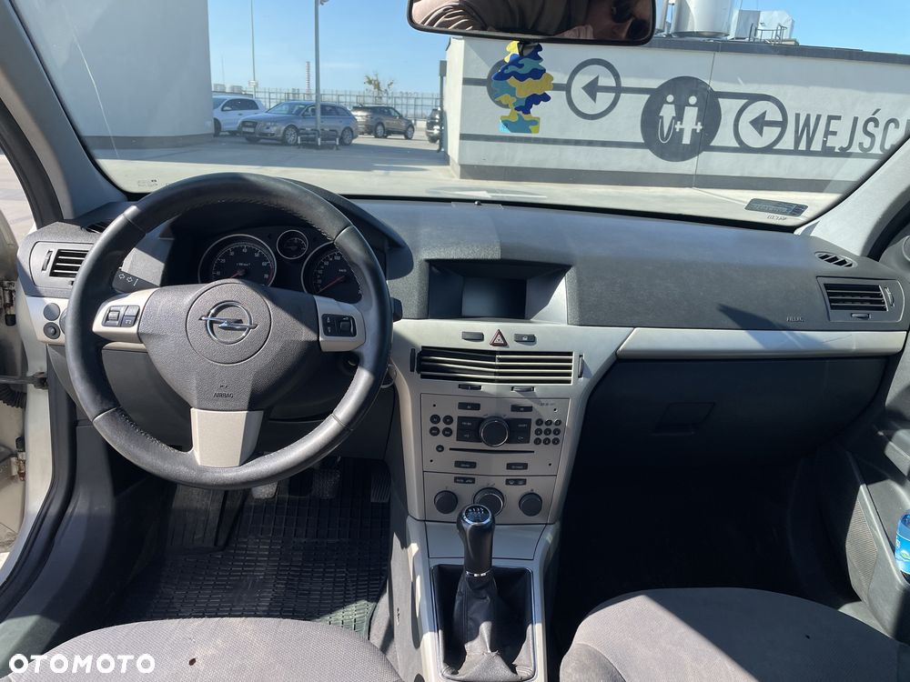 Opel Astra - 16