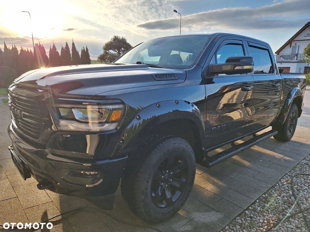 RAM 1500 Crew Cab Shortbed Bighorn - 2
