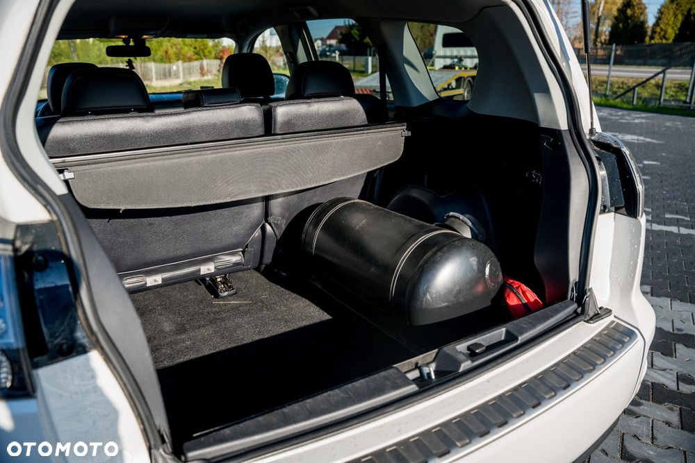 Mitsubishi Outlander - 28