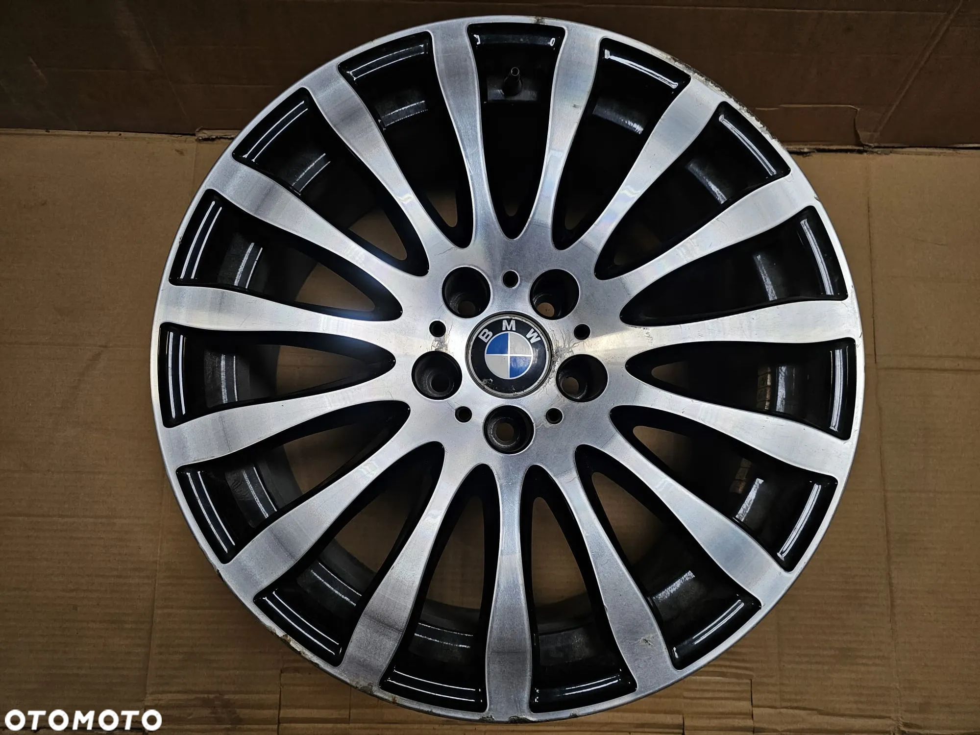 (F15) BMW OE 5 E60 3 E90 F30 / 6788788-13 / 8,5Jx19 IS18 5x120 - 2