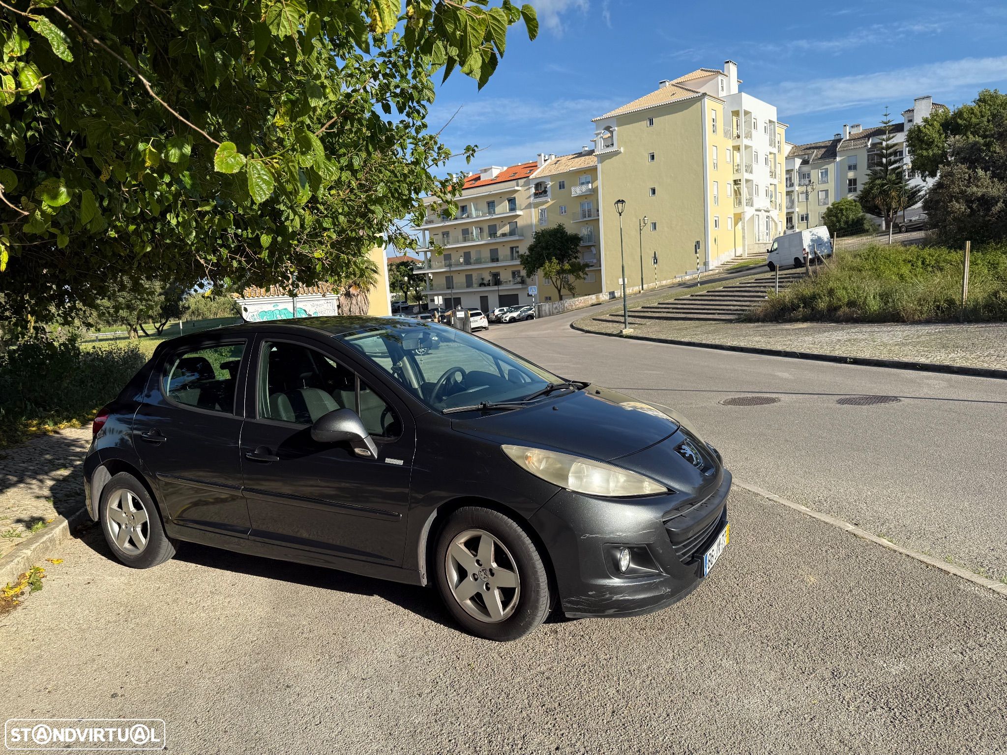 Peugeot 207 1.4 16V SE Millesim 200 Anos - 1