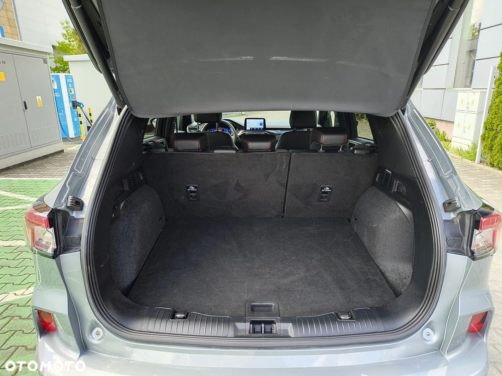 Ford Kuga - 18