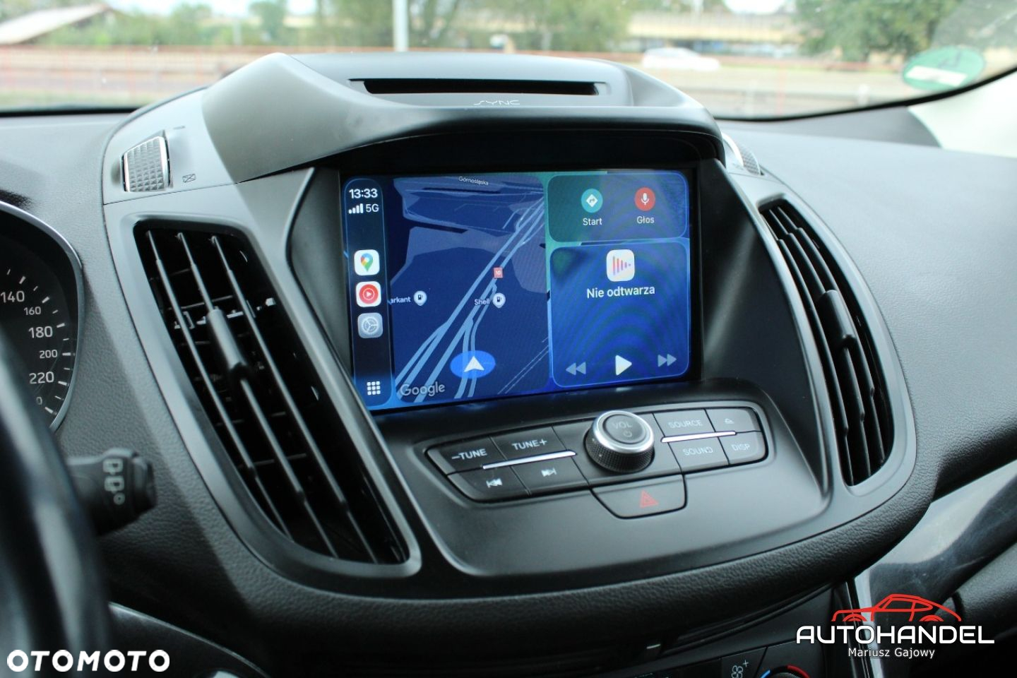 Ford Kuga - 17