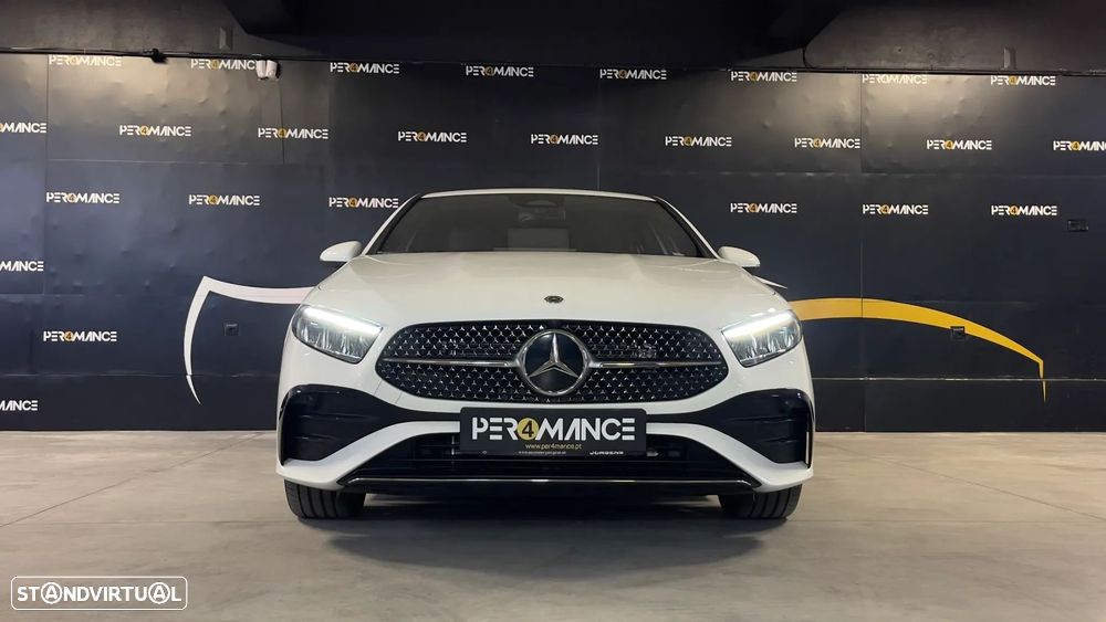 Mercedes-Benz A 250 e 8G-DCT AMG Line - 14