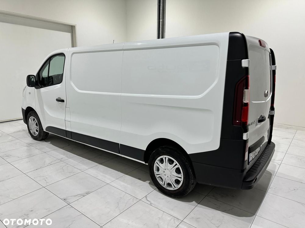 Renault Trafic - 12