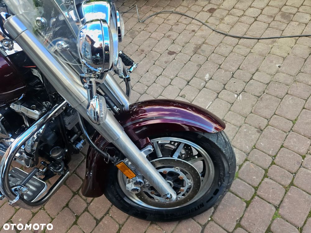 Harley-Davidson Softail Heritage Classic - 36
