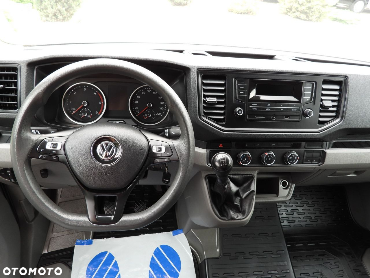 Volkswagen CRAFTER  PLANDEKA 8 PALET TEMPOMAT LEDY KLIMATYZACJA  180KM - 30
