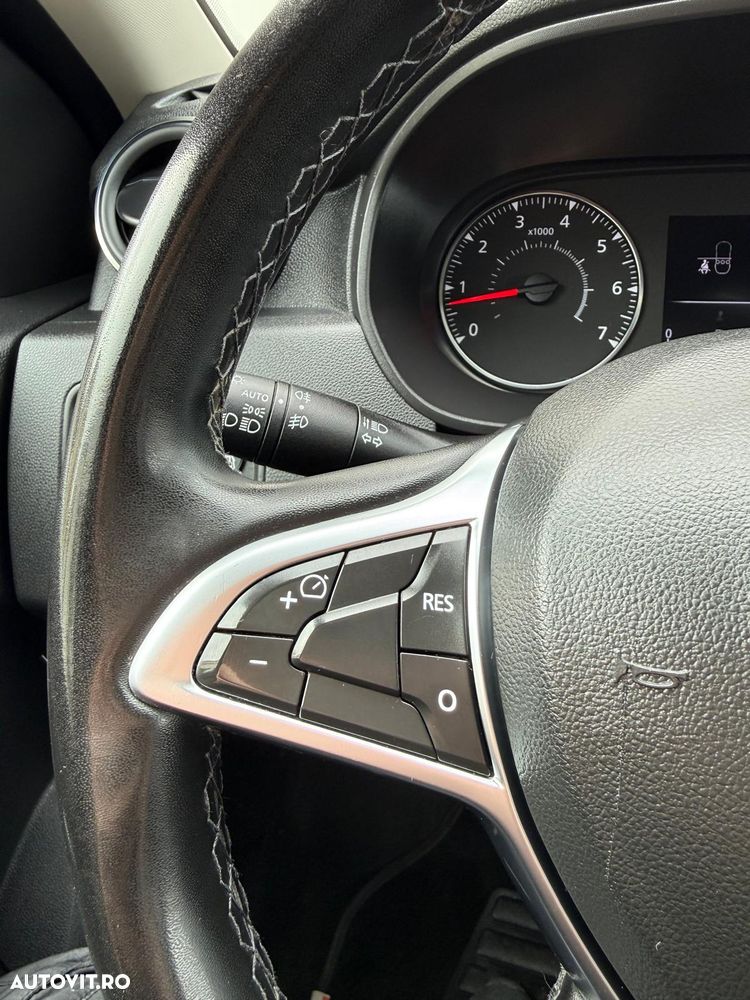 Dacia Duster 1.6 SCe Prestige jante 16" - 23