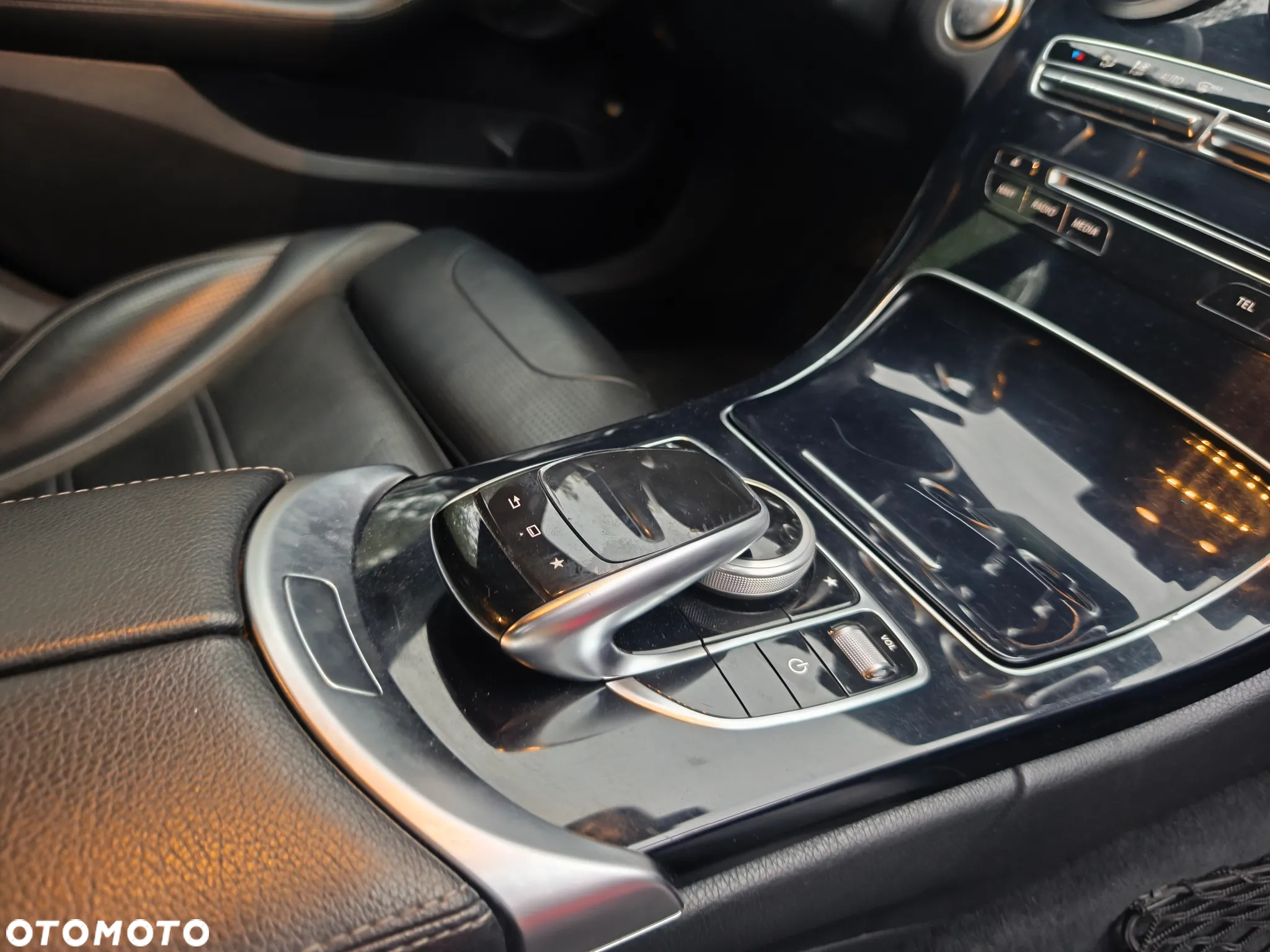 Mercedes-Benz Klasa C 450 AMG 4-Matic 7G-TRONIC - 21